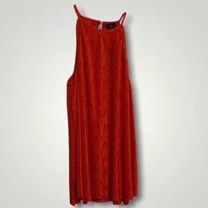 Elegant red sleeveless shirt
